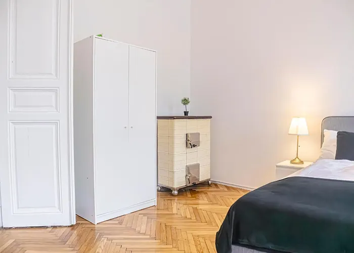 Apartmán Vibrant 3br Near Akh Hospital - Perfect For Groups *