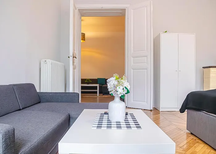 Apartmán Vibrant 3br Near Akh Hospital - Perfect For Groups Vídeň
