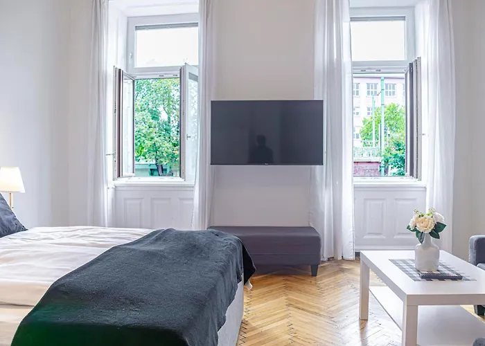 Vibrant 3br Near Akh Hospital - Perfect For Groups * Vídeň