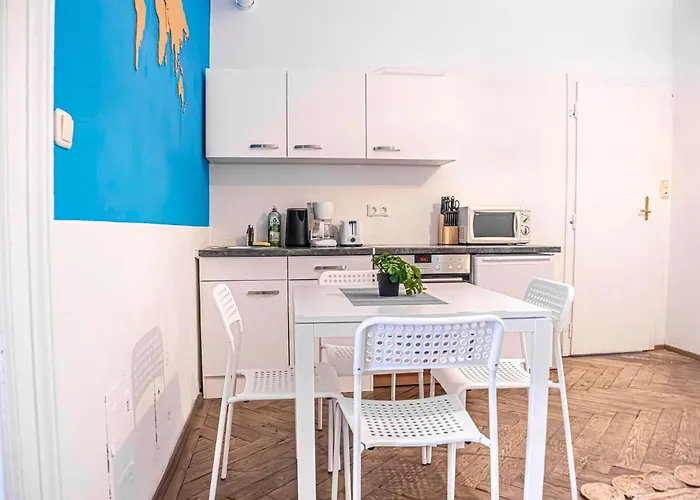 Apartmán Vibrant 3br Near Akh Hospital - Perfect For Groups
